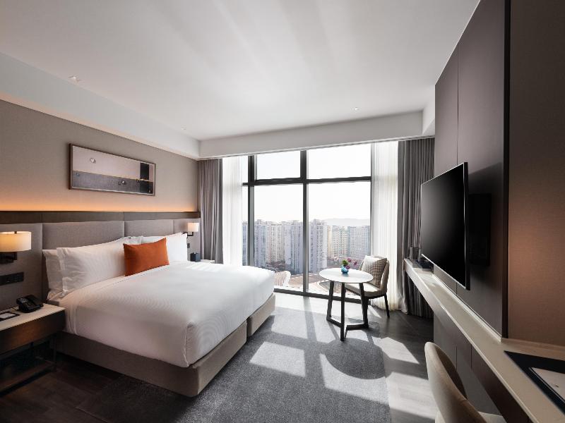 Doubletree By Hilton Seoul Pangyo Residences image