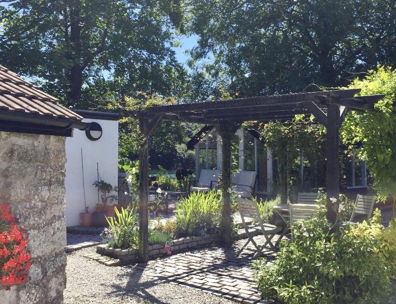 Tresowes Green Cottage image