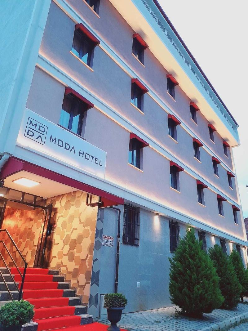 Moda Hotel image