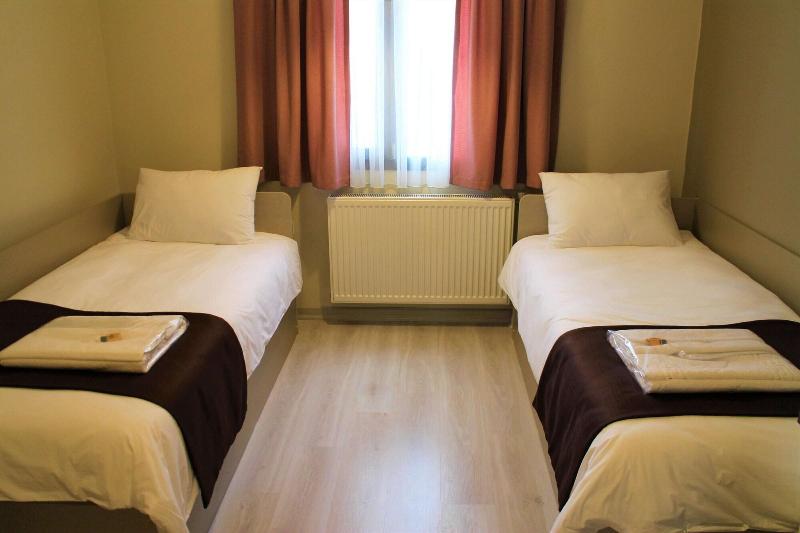Moda Hotel image