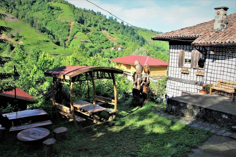 Satiroglu Konagi — exterior view