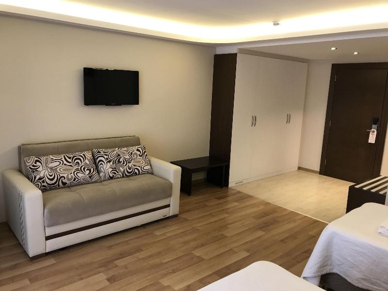 Yuvarlakcay Cinar Butik Otel image