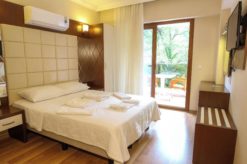 Yuvarlakcay Cinar Butik Otel image