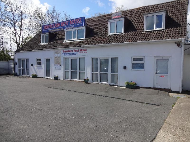 Travellers Rest Motel image