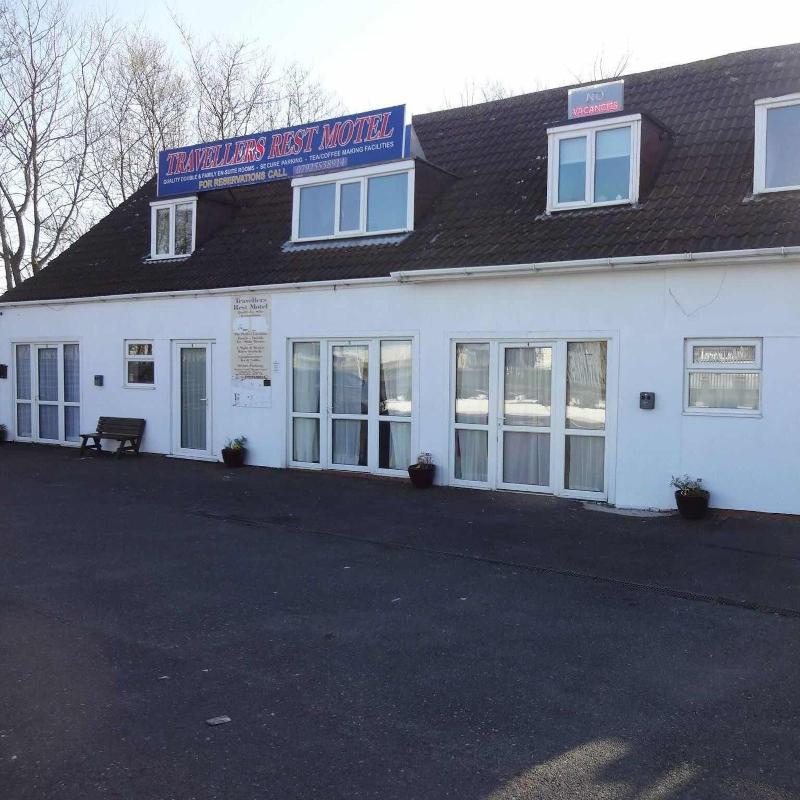 Travellers Rest Motel image