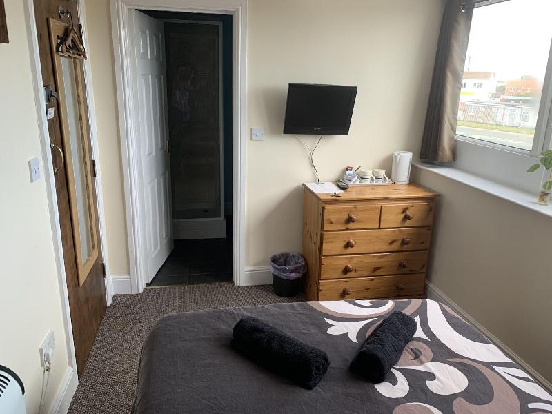 Travellers Rest Motel image
