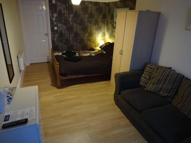 Travellers Rest Motel image