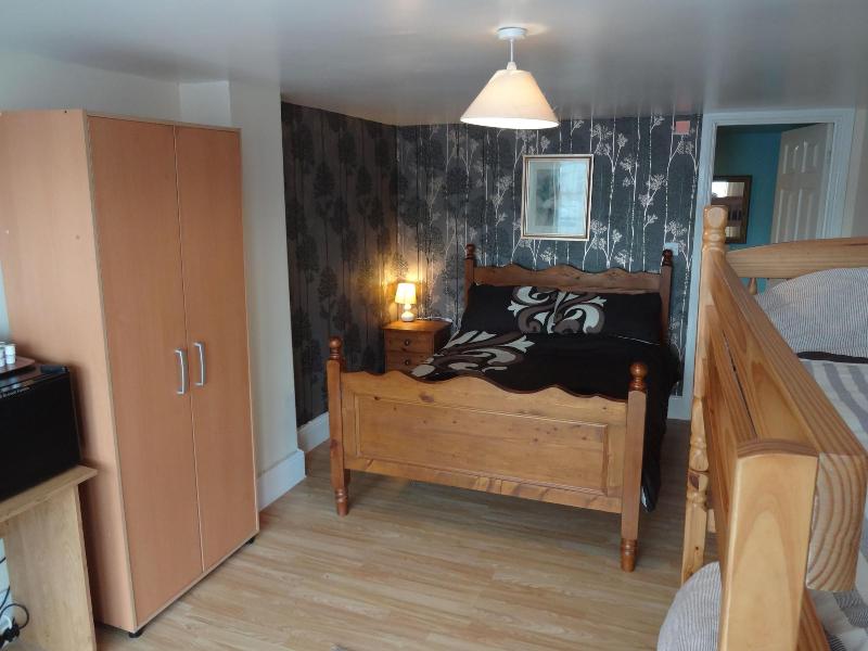 Travellers Rest Motel image