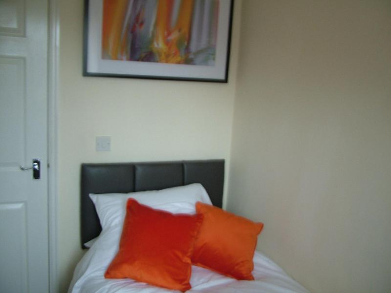 Thistle Cottage image