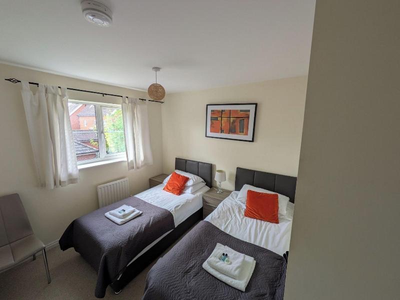 Thistle Cottage image