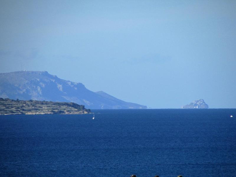 Tepe Hotel Alaã§atä± image