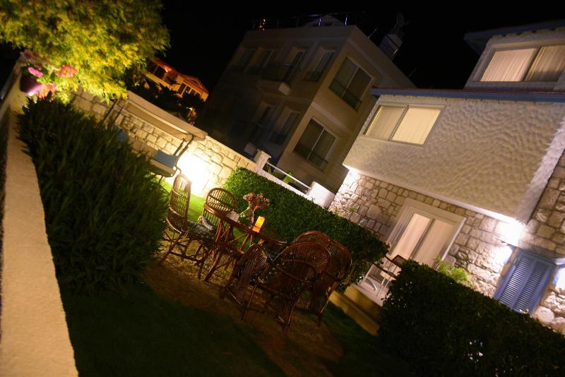 Tepe Hotel Alaã§atä± image