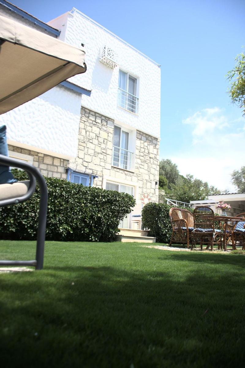 Tepe Hotel Alaã§atä± image