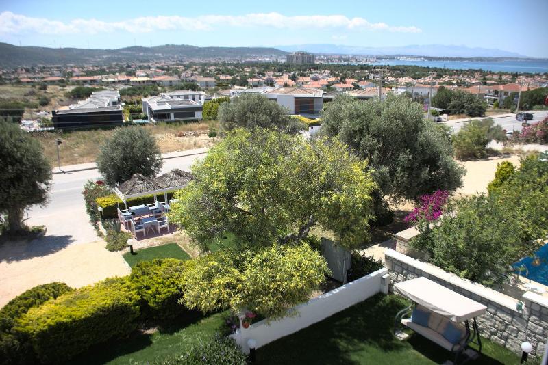 Tepe Hotel Alaã§atä± image