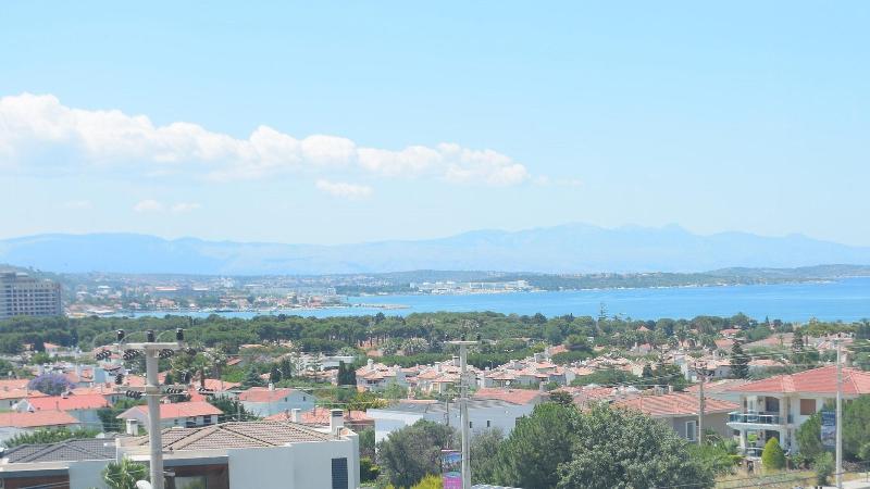 Tepe Hotel Alaã§atä± image