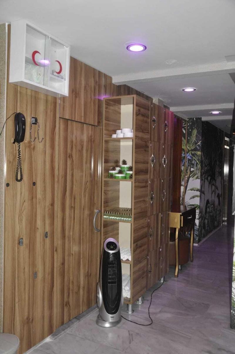Crystall Hotel image