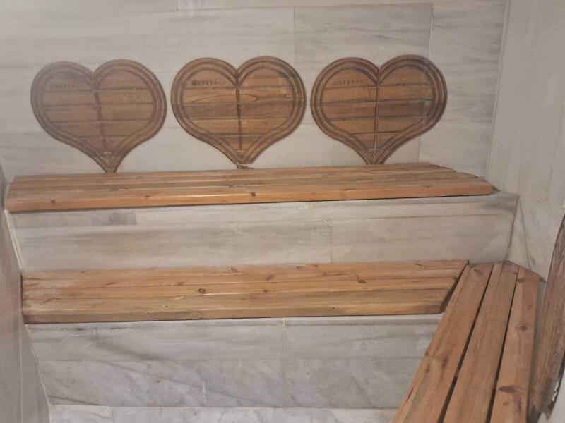 Crystall Hotel image