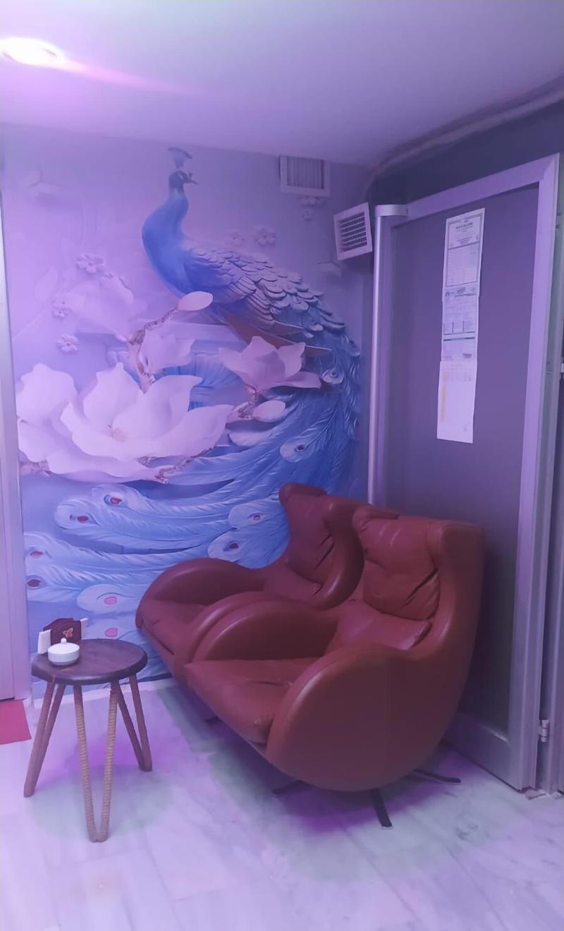 Crystall Hotel image