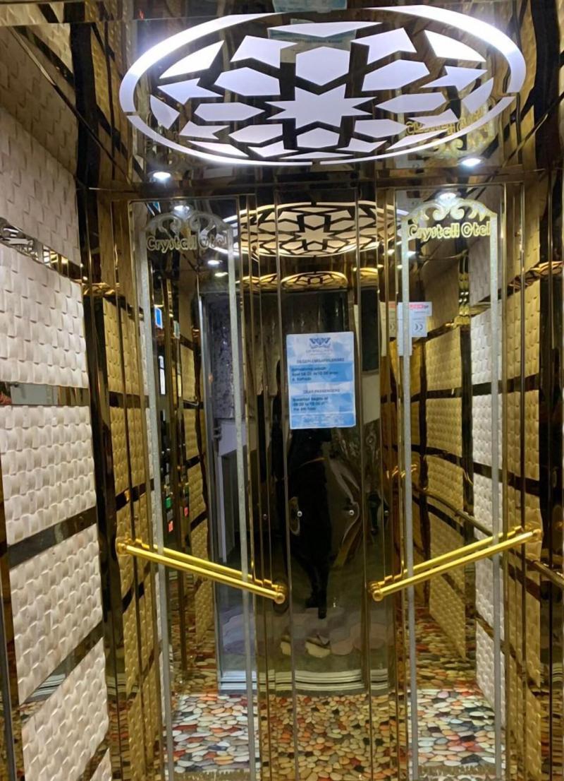 Crystall Hotel image