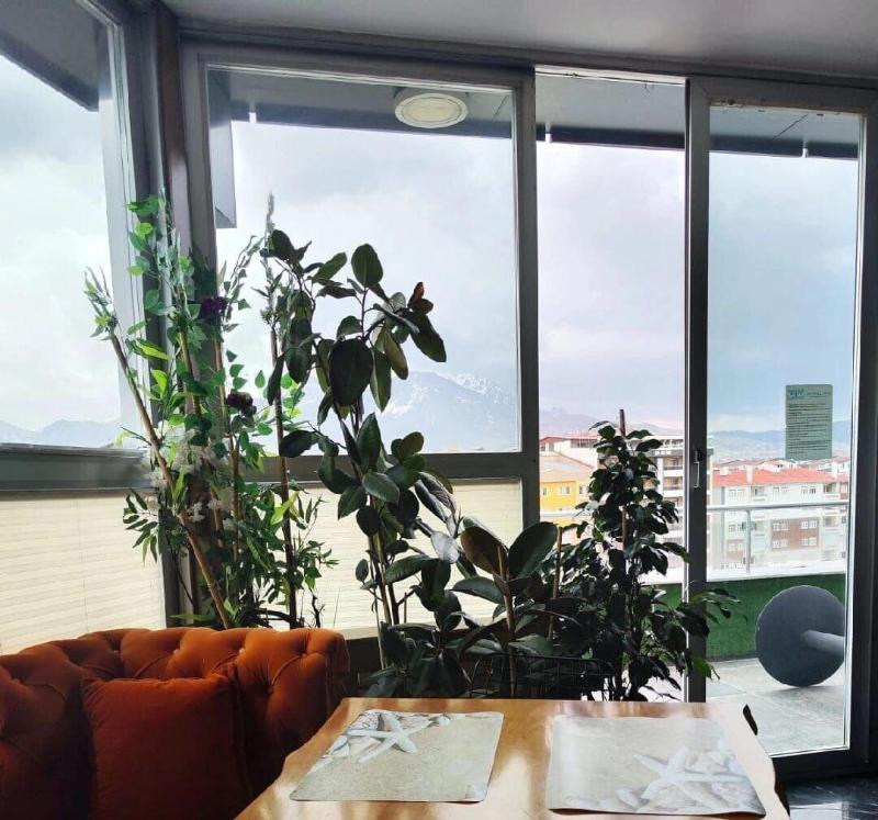 Crystall Hotel image