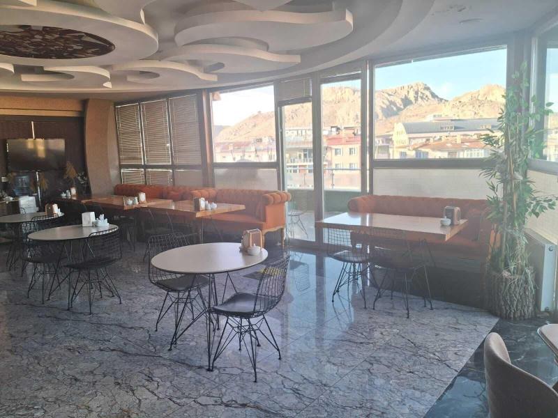 Crystall Hotel image