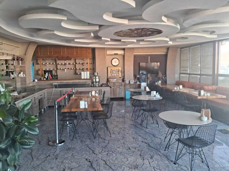 Crystall Hotel image