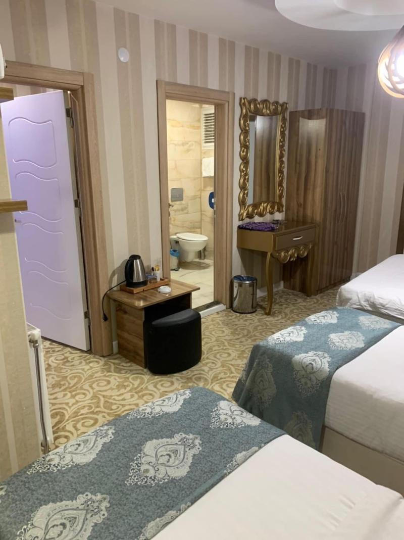 Crystall Hotel image