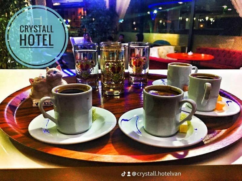 Crystall Hotel image