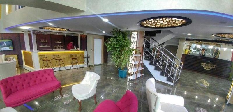 Crystall Hotel image