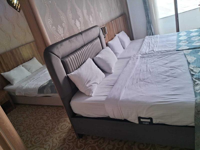 Crystall Hotel image