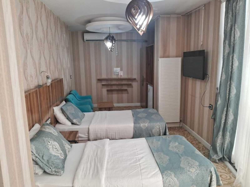 Crystall Hotel image