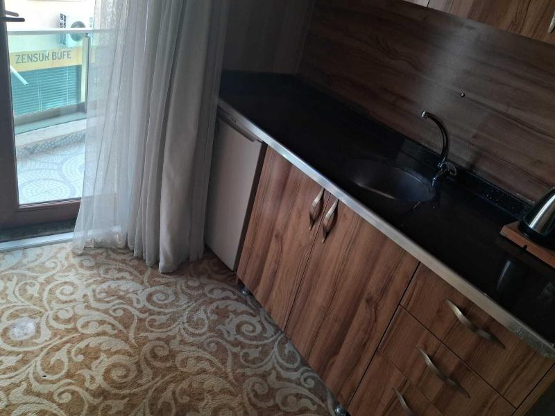 Crystall Hotel image