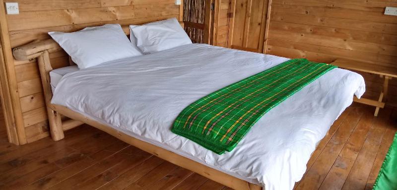 Castle Forest Lodge image