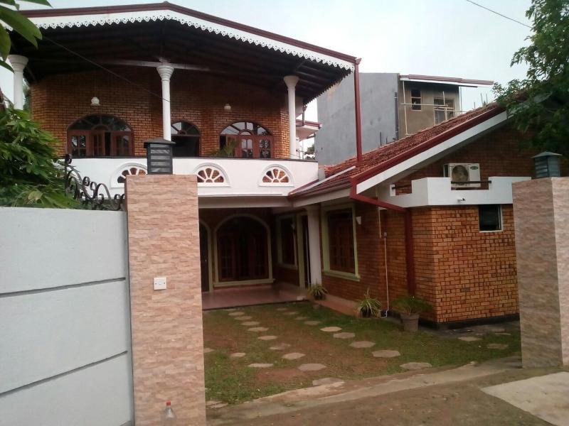 Villa De Rosh