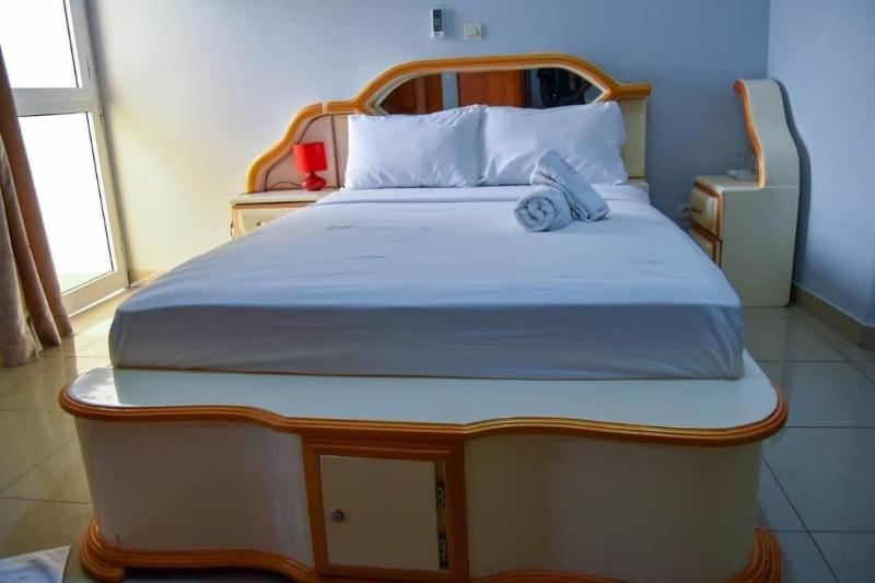 Hotel Edenia image