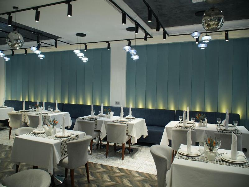 Green Park Hotel image