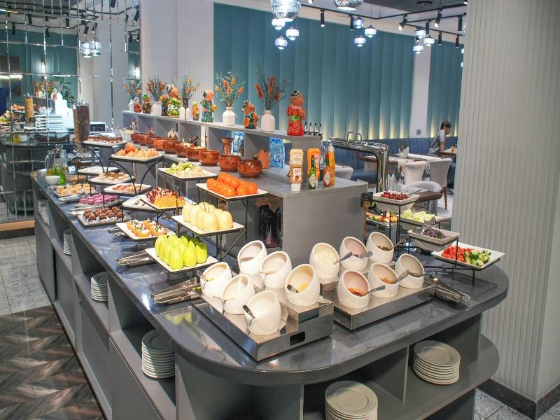 Green Park Hotel image