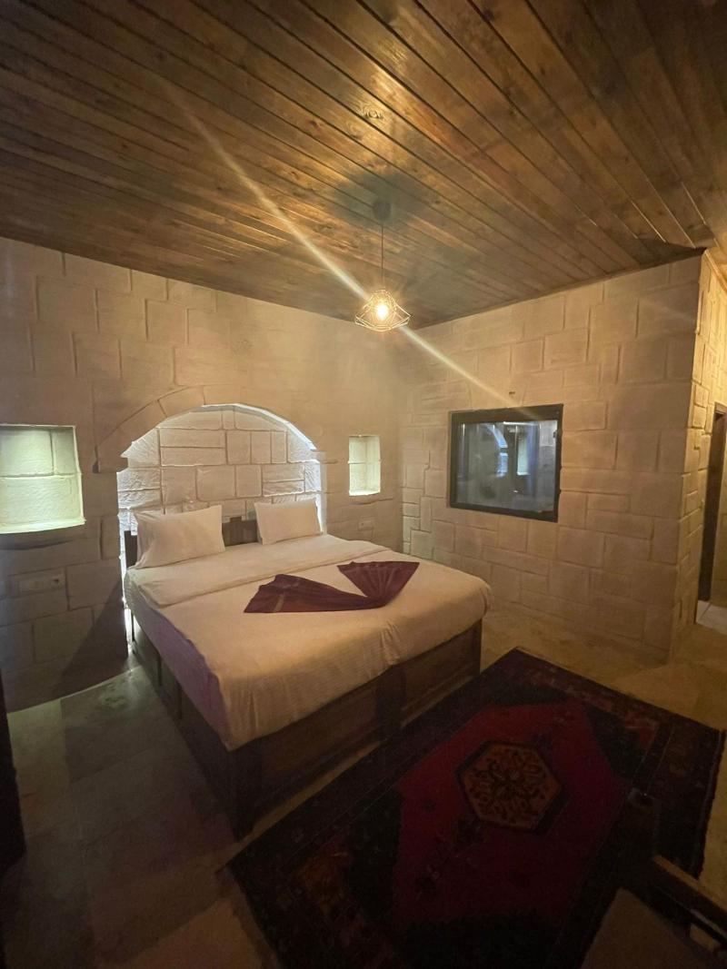 Megaron Cave Hotel image
