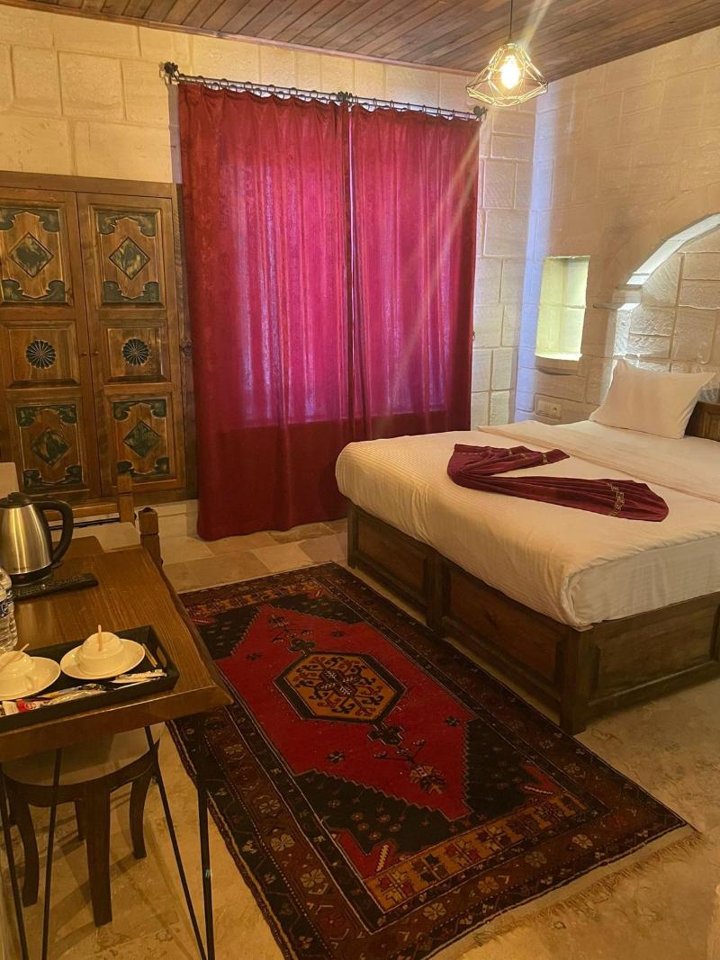 Megaron Cave Hotel image