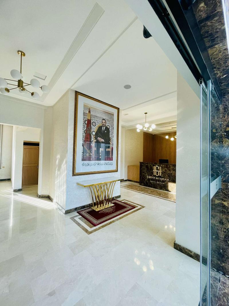Lobby & Reception