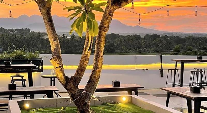 Kaloka Airport Hotel image