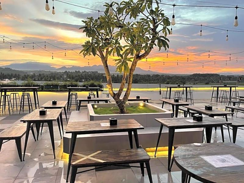 Kaloka Airport Hotel image