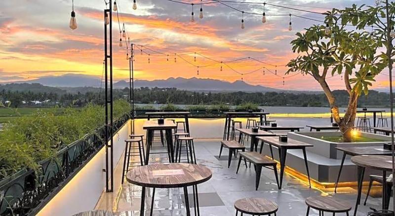 Kaloka Airport Hotel image