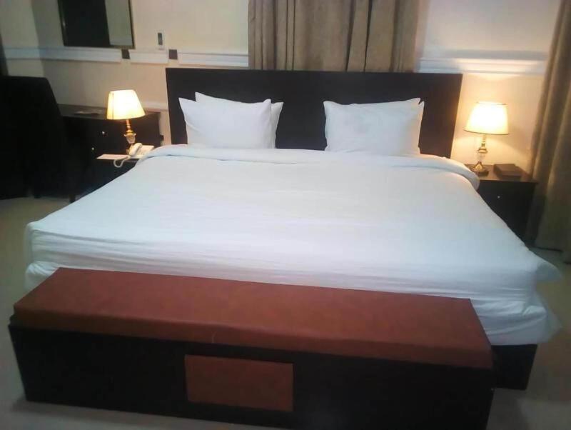 Edmudian Court Luxury Apartments image