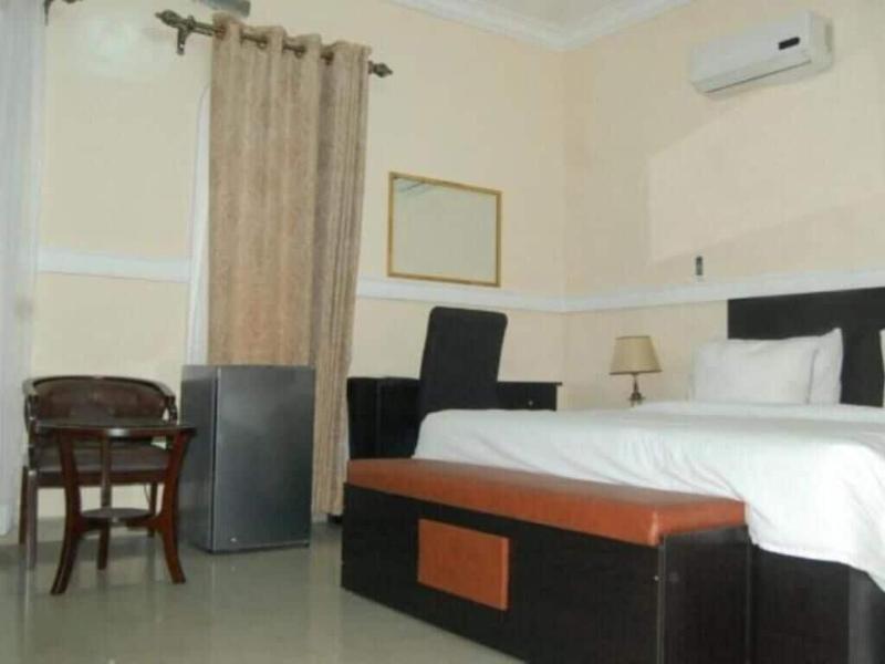Edmudian Court Luxury Apartments image