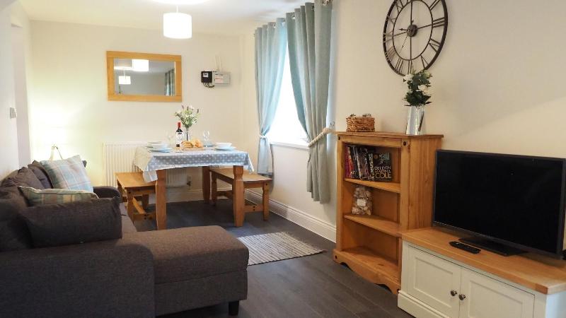 Hideaway Cottage image