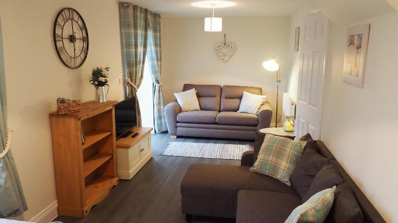 Hideaway Cottage image