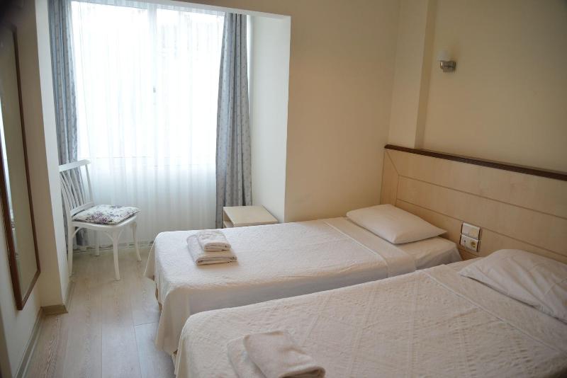 Ayhan Otel image