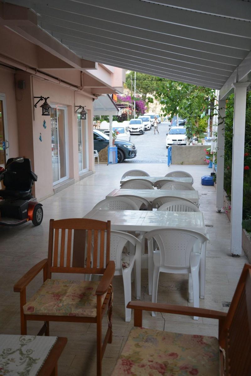 Ayhan Otel image