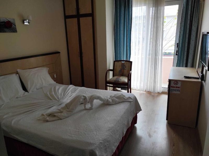 Ayhan Otel image
